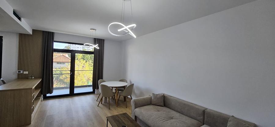 Apartament cu 2 camere decomandat în Cetății