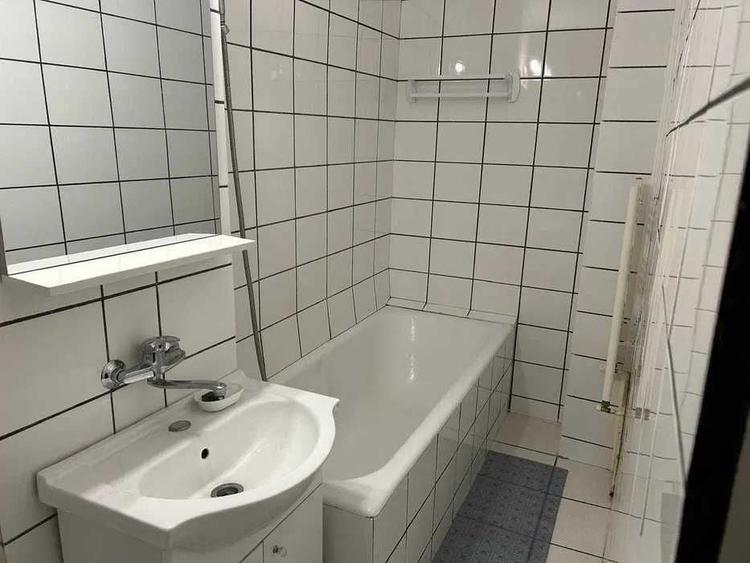 Apartament cu 2 camere decomandat în Sud