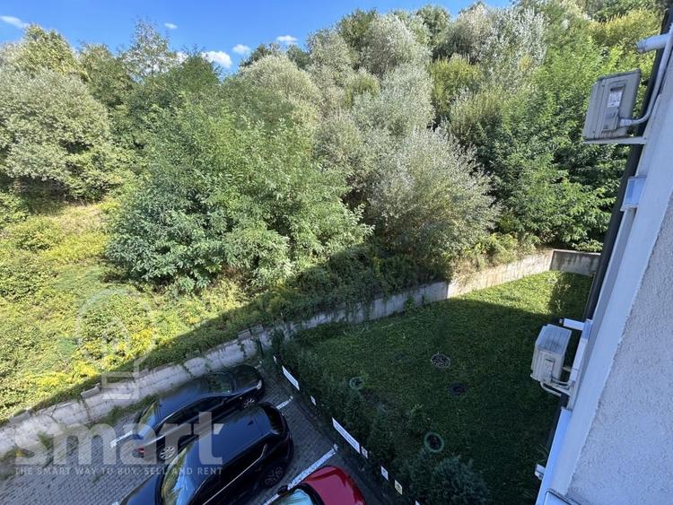 Apartament cu 3 camere semidecomandat, mobilat în Mănăștur