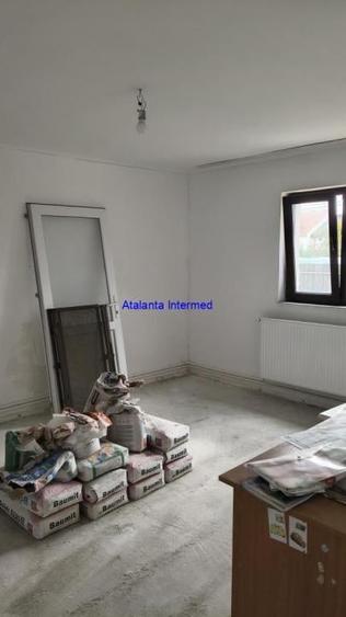Casă individuală cu 3 camere cu Teren 300 Mp în Lumina