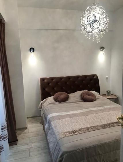 Apartament cu 3 camere decomandat în Păcurari
