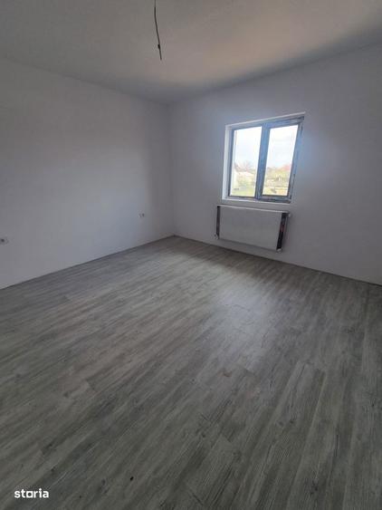 Vila noua individuala cu 5 camere, teren 420 mp Varteju - 6