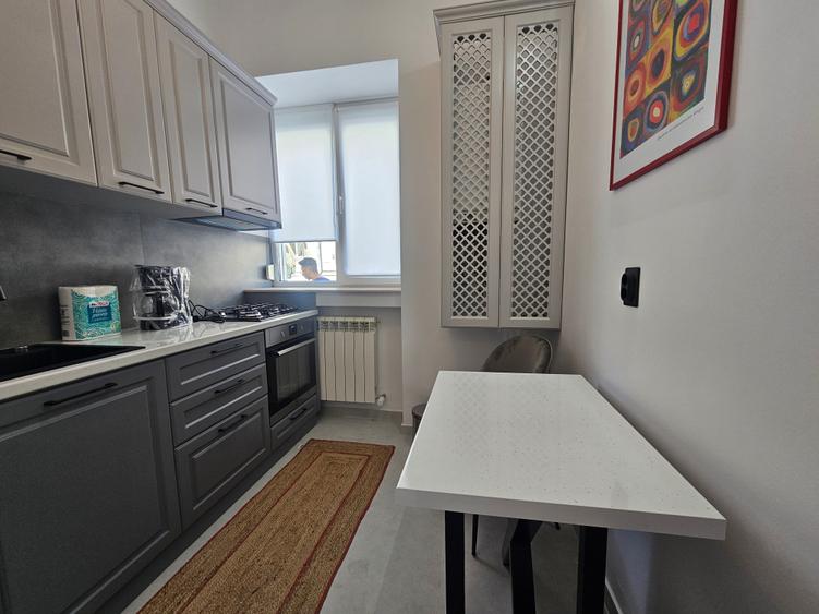 Apartament cu 2 camere decomandat în Independenței