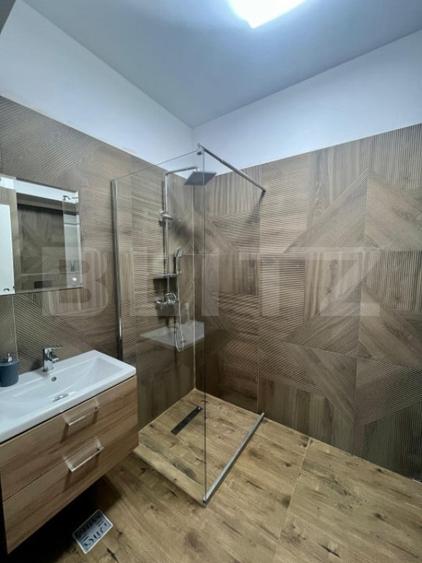 Apartament cu 2 camere semidecomandat în George Enescu