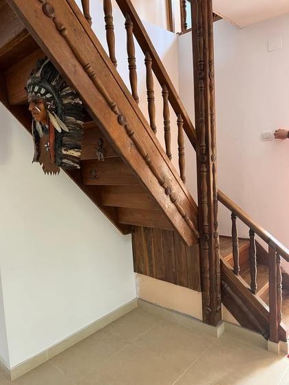 Casă cu Teren 300 Mp în Central
