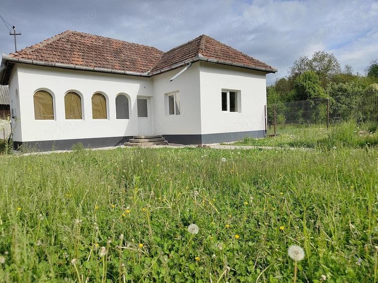Casă cu 3 camere cu Teren 1500 Mp în Capu Piscului (Godeni)