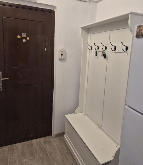 Garsonieră decomandată în Micro 14