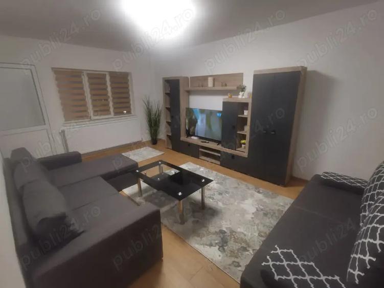 Apartament cu 2 camere decomandat în Rovine