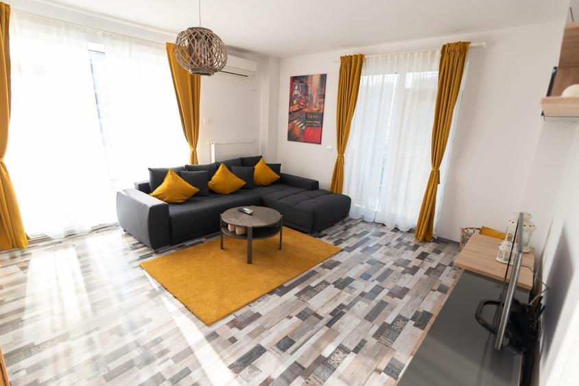 Apartament cu 2 camere semidecomandat în Central