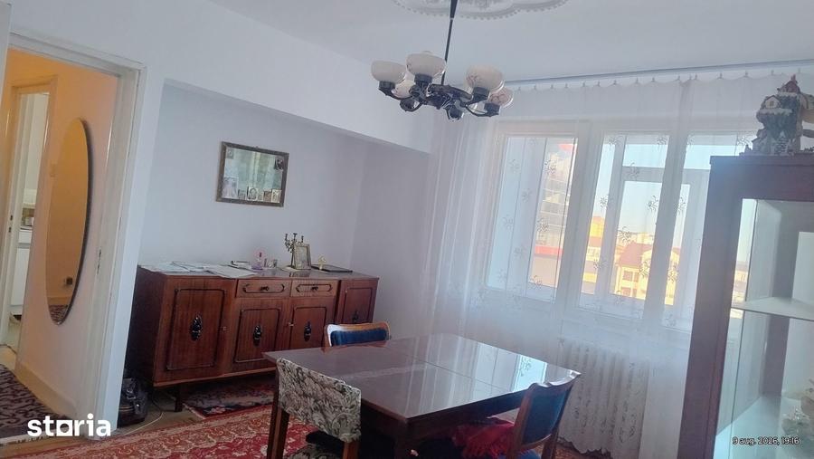 Apartament cu 3 camere decomandat în Central