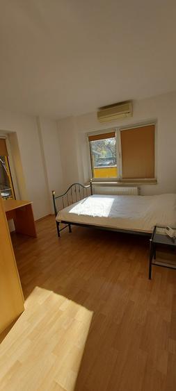 Apartament cu 3 camere, mobilat în Primăverii