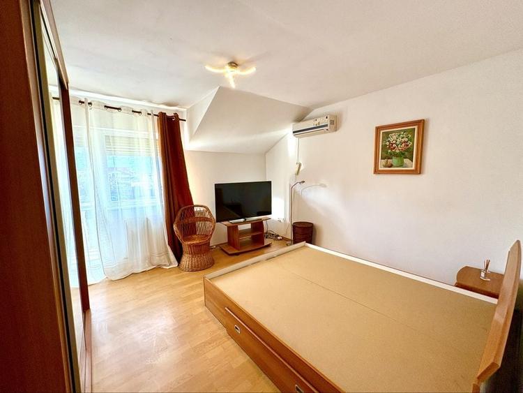 Casă cu 4 camere în Sântandrei