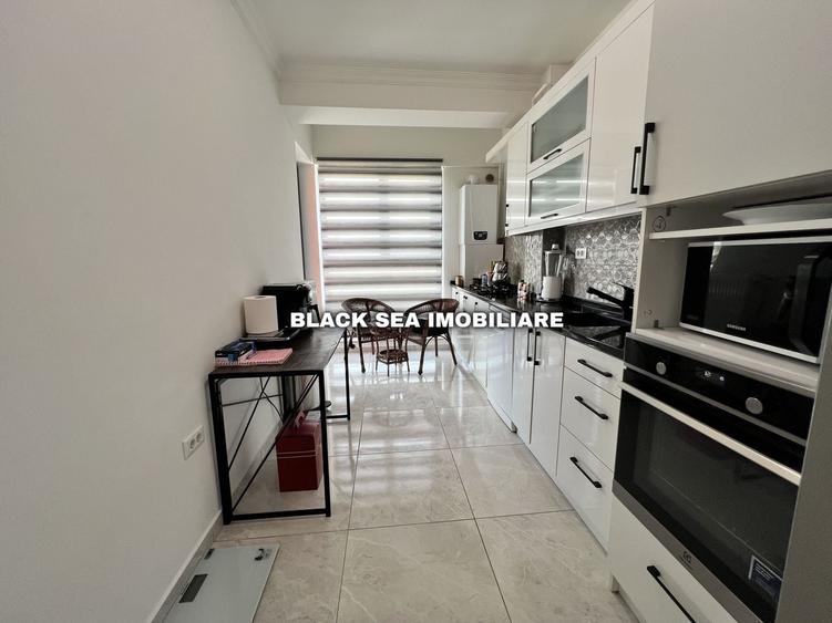 Apartament cu 4 camere decomandat, mobilat în Energia