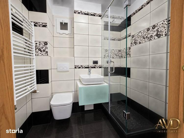 Apartament cu 3 camere decomandat în Noua