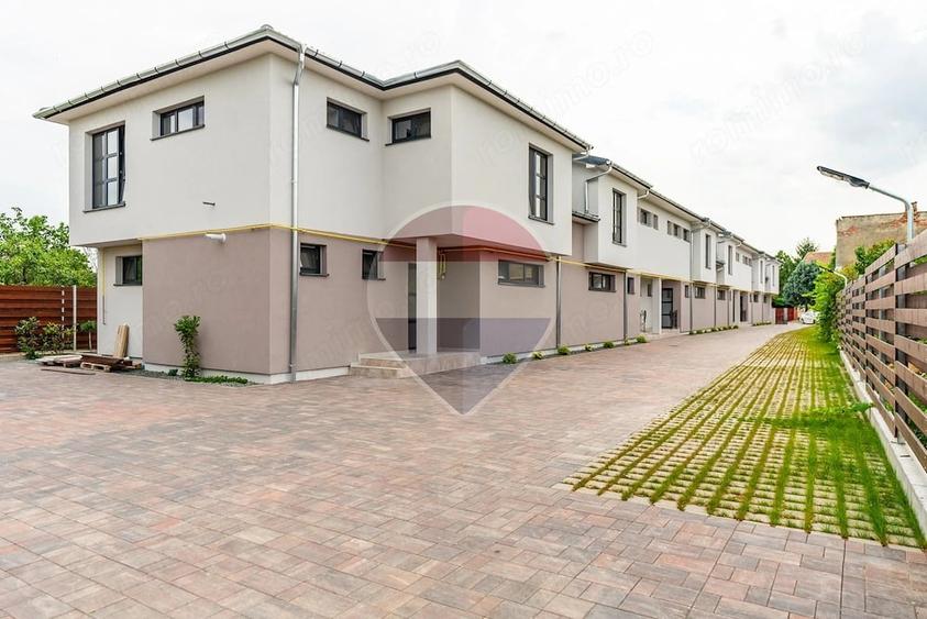 Casă cu 4 camere cu Teren 230 Mp în Pârneava