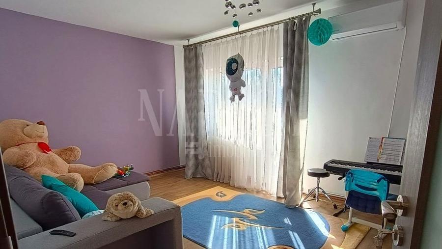 Apartament cu 3 camere decomandat în Mărăști — fotografia 2
