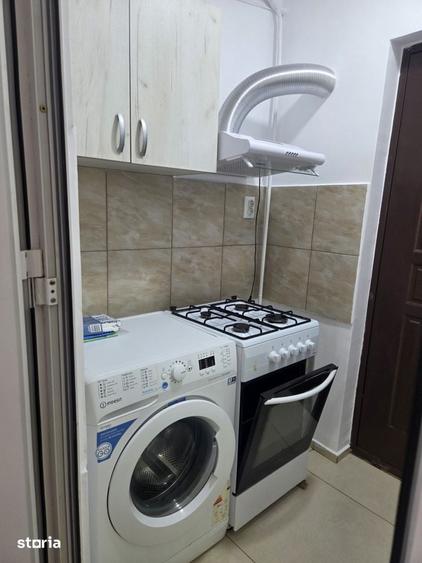 Garsonieră în Micro 13