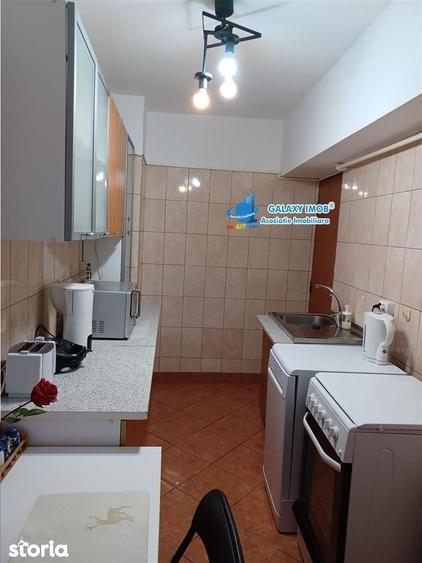 Apartament cu 2 camere decomandat, mobilat în Centrul Civic