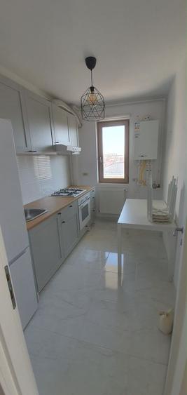 Apartament cu 2 camere decomandat în Fundeni