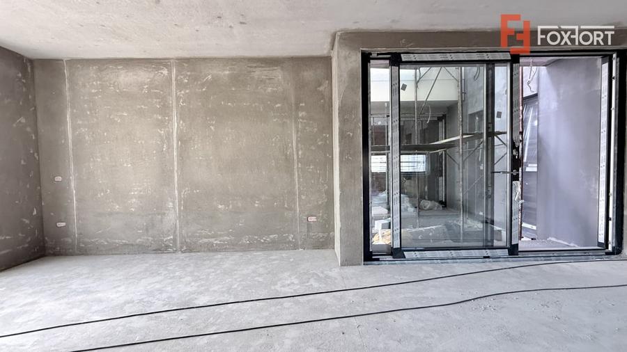 Duplex cu 5 camere cu Canalizare în Moșnița Nouă