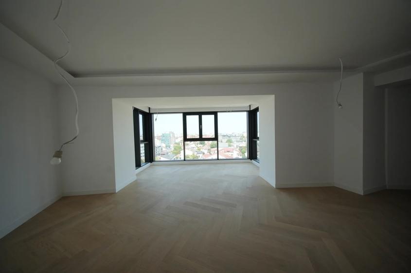 Apartament cu 3 camere decomandat în Unirii
