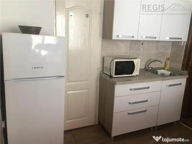 Apartament cu 2 camere nedecomandat, mobilat în Centrul Istoric