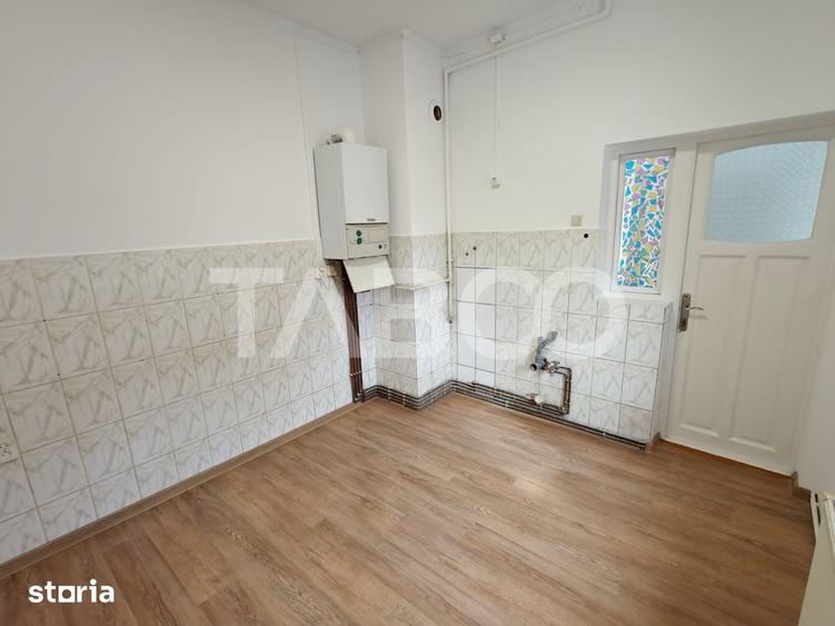 Apartament cu 2 camere nedecomandat în Central
