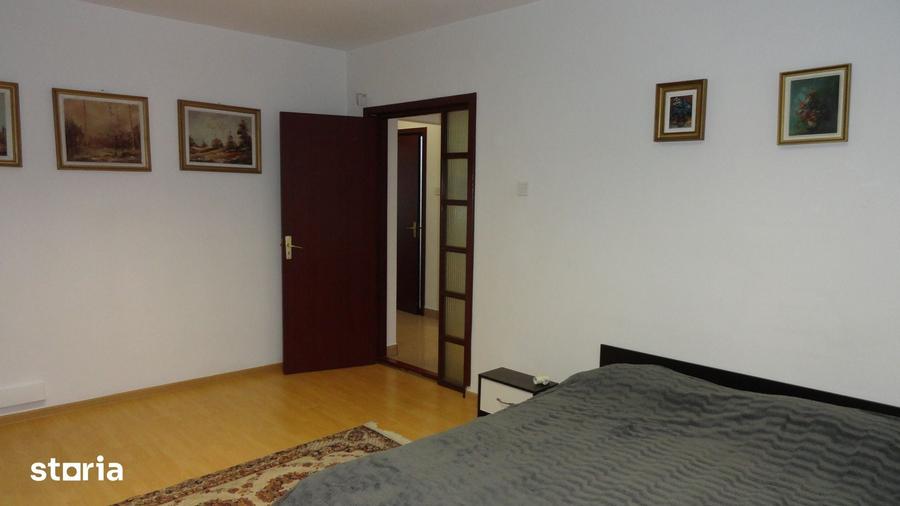 Apartament cu 3 camere în Mărăști