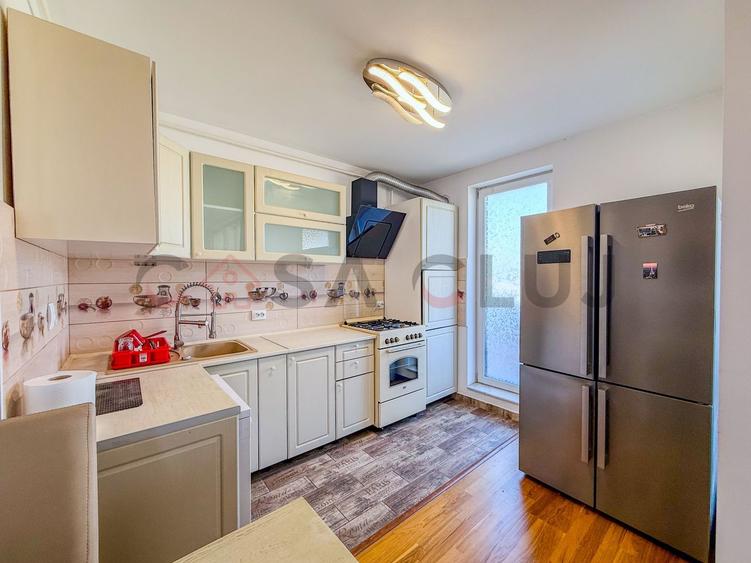 Apartament cu 3 camere decomandat, mobilat în Andrei Mureșanu