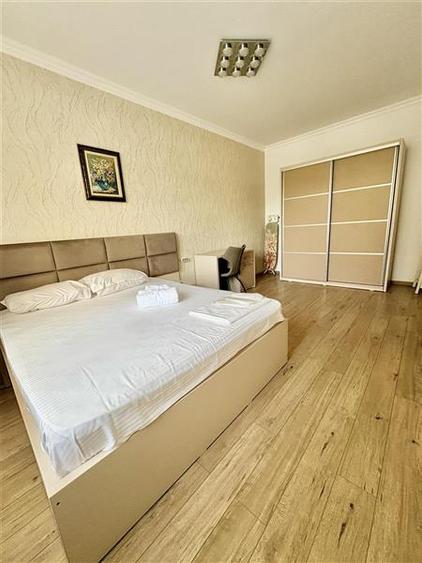 Apartament cu 2 camere decomandat, mobilat în Central