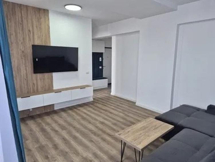 Apartament cu 2 camere decomandat, mobilat în Prelungirea Ghencea