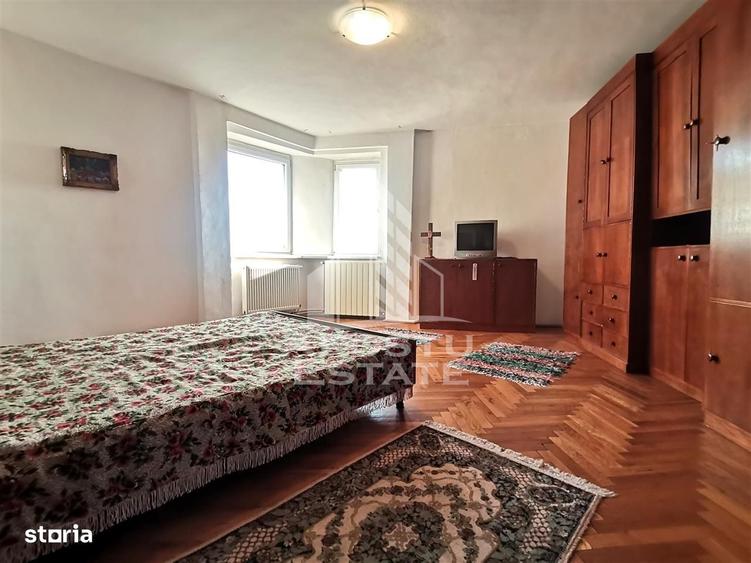 Apartament cu 4 camere decomandat în Buziaș