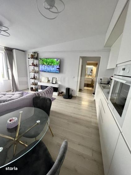 Apartament cu 2 camere semidecomandat în Pleșești