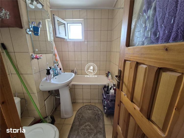 Apartament cu 3 camere decomandat în Dacia