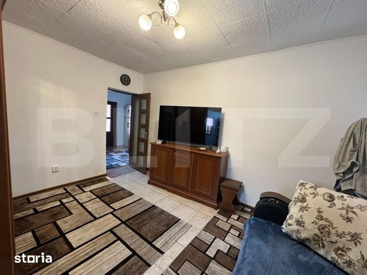 Casă cu 6 camere cu Teren 1000 Mp în Sântuhalm