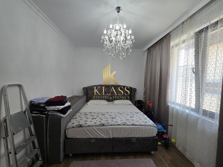 Casă individuală cu 8 camere cu Teren 418 Mp în Ștefăneștii de Jos