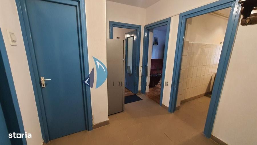Apartament cu 4 camere decomandat în 7 Noiembrie
