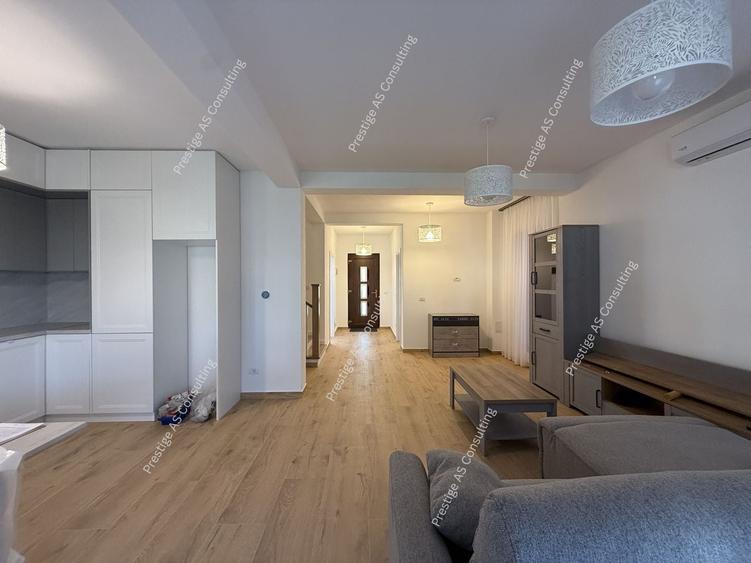 Duplex cu 5 camere cu Canalizare în Giroc
