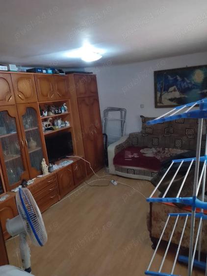 Casă cu 5 camere cu Teren 365 Mp în Poșta