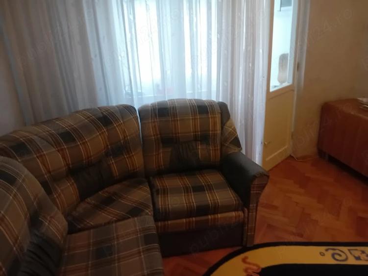 Apartament cu 3 camere semidecomandat în Dărmănești