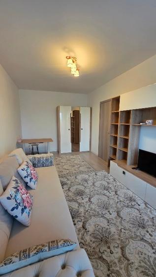 Apartament cu 2 camere decomandat, mobilat în Brâncoveanu
