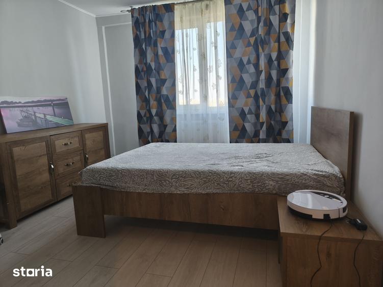 Apartament cu 3 camere în Drumul Taberei
