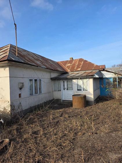 Teren de 2128 mp, în Jijila