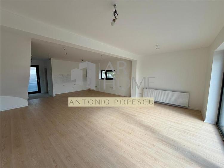 Duplex cu 4 camere cu Canalizare în Strejnicu
