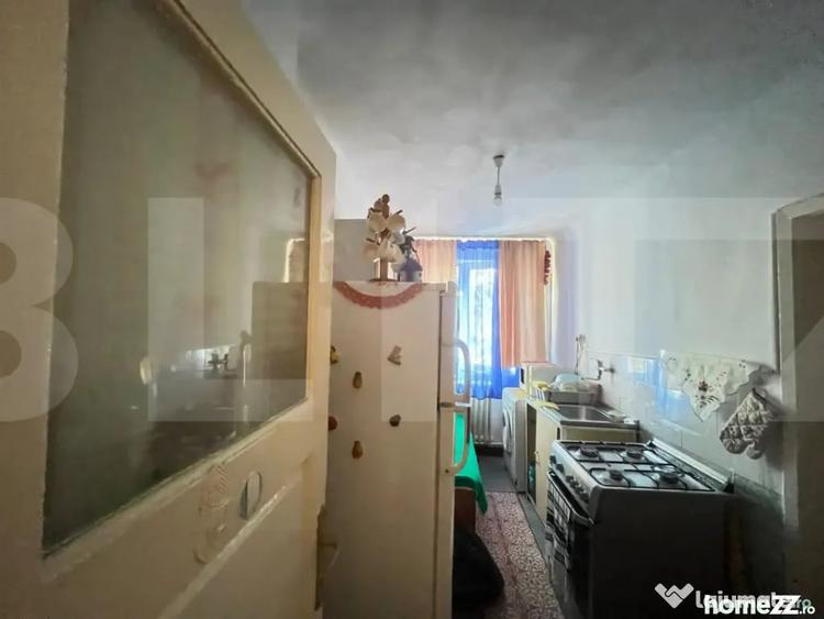 Apartament cu 3 camere semidecomandat în Central