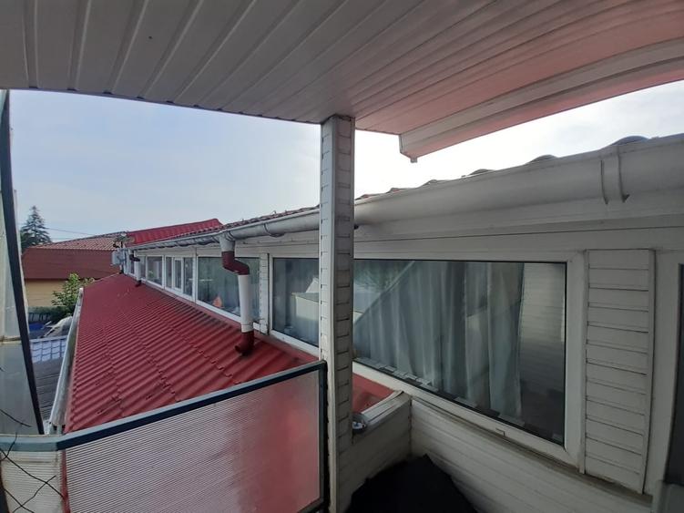 Casă cu 6 camere cu Teren 155 Mp în Tătărași