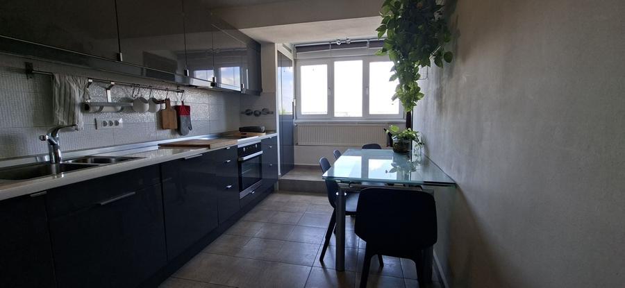 Apartament cu 4 camere si scara interioara - zona Judeatan - 8