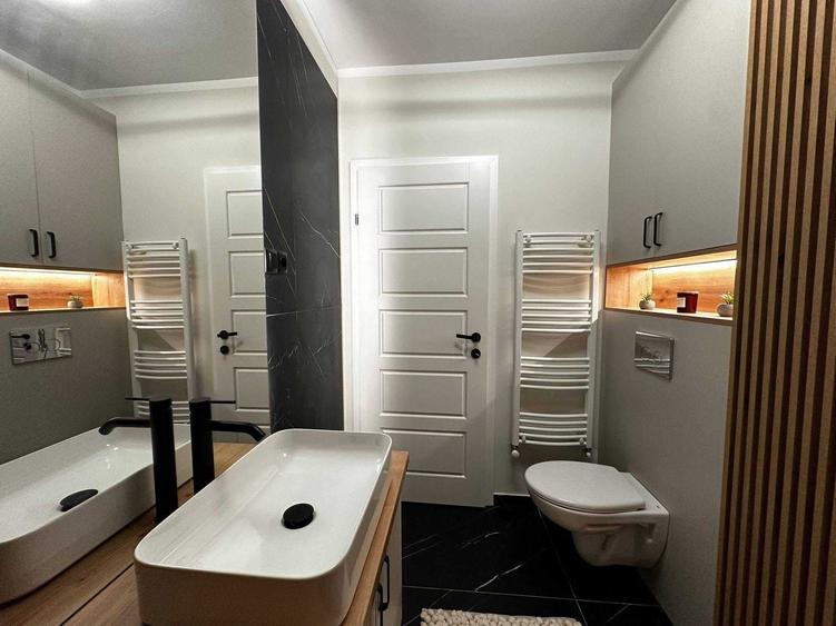 Apartament cu 2 camere semidecomandat în Florești