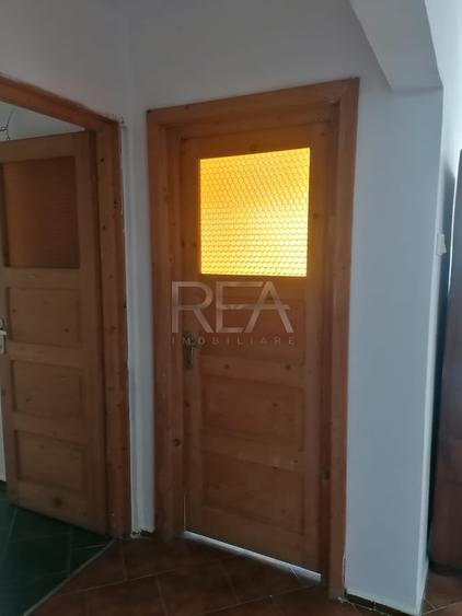 Apartament cu 3 camere decomandat în Gorjului
