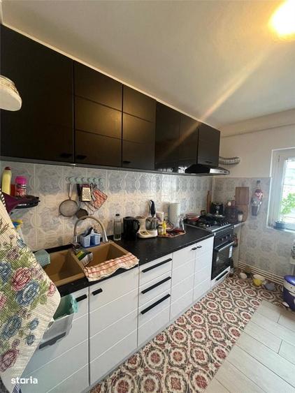 Apartament cu 3 camere în Micro 20